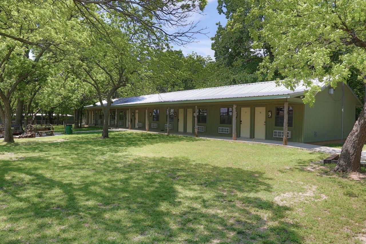 Hotel Nrs Event Center & Guest Ranch Decatur Exterior foto