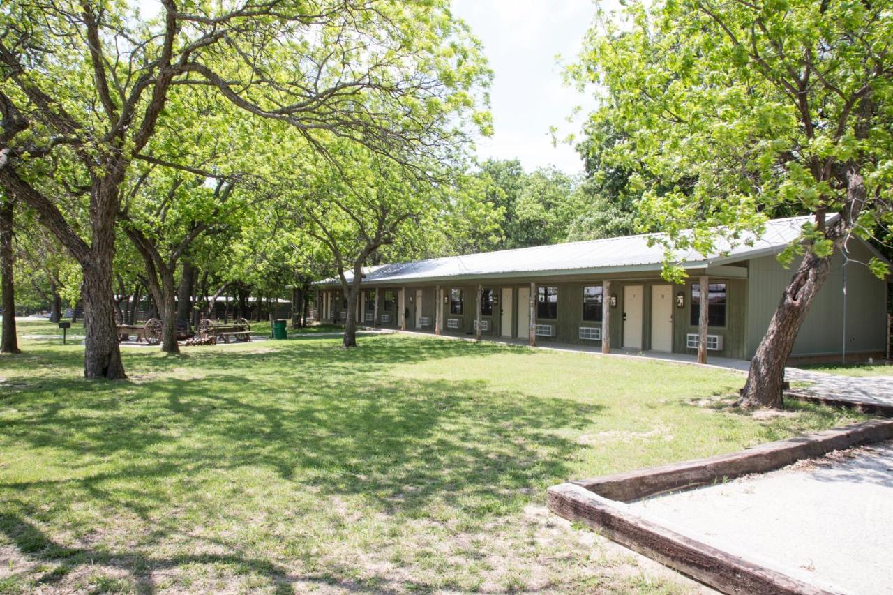 Hotel Nrs Event Center & Guest Ranch Decatur Exterior foto